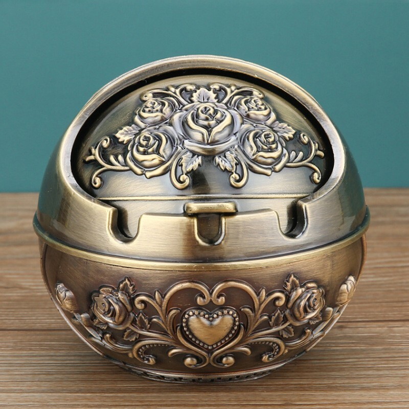 Retro Metal Decorative Ashtray with Lid To Prevent Flying Ash Carved Ashtray - Picture 16 of 21